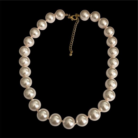 Vintage Cream Glass Pearl Necklace 18-21" 15mm Hand Knotted Matinee Gold Tone - Picture 2 of 11